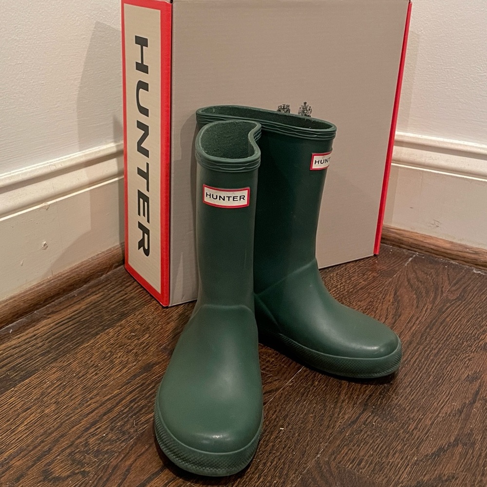 Hunter Rain Boots, Kids First Classic — Girls 12/Boys 11